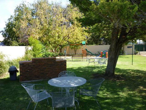 Nicholas Royal Motel - Great Ocean Road Tourism 3