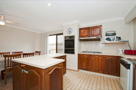 Culburra Cottage - Great Ocean Road Tourism 247