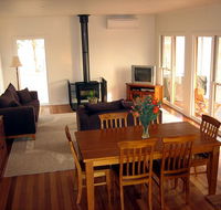 Strath Valley View B and B - Great Ocean Road Tourism