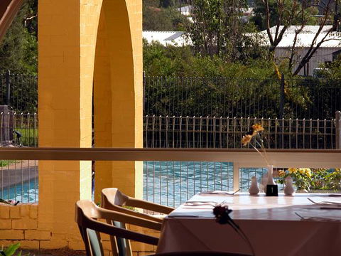Tarcutta Halfway Motor Inn/Horse Hotel - Great Ocean Road Tourism 3
