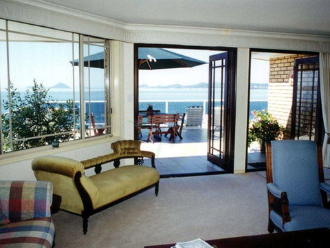 The Mitchells Waterfront Bed & Breakfast - Great Ocean Road Tourism 1