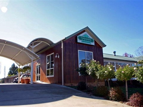The Tumbarumba Motel - Great Ocean Road Tourism 0