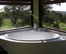 Wildwood Valley Cottages And Cooking School - Great Ocean Road Tourism 3