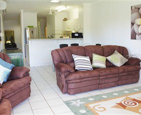 Absolute Beachfront Apartment - Great Ocean Road Tourism 3