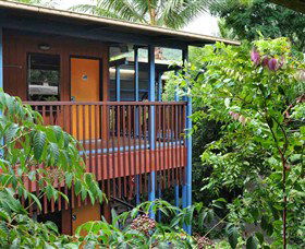 Airlie Beach Magnums Backpackers - Great Ocean Road Tourism 1