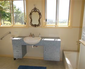 Acacia Park Farm House - Great Ocean Road Tourism 1