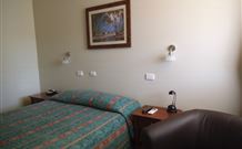Aromet Motor Inn - Temora - Great Ocean Road Tourism 0