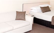 Highway Inn Motel - Hay - Great Ocean Road Tourism 1