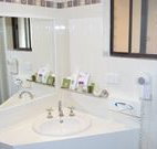 Hilltops Retreat Motor Inn - Young - Great Ocean Road Tourism