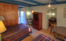 Marlborough Motor Inn - Cooma - Great Ocean Road Tourism 0