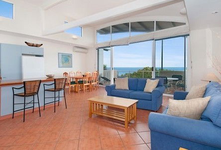 Aqua Promenade Beachfront Apartments - Great Ocean Road Tourism 2