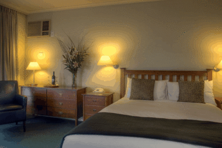 Ringwood Lake Inn - Great Ocean Road Tourism