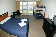 Lake Jindabyne Hotel Motel - Great Ocean Road Tourism 0