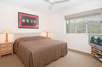 Aqua Promenade Beachfront Apartments - Great Ocean Road Tourism 6