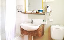 Town Square Motel - Orange - Great Ocean Road Tourism 2