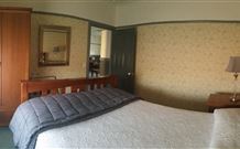 Wagga Wagga Country Cottages - - Great Ocean Road Tourism 3