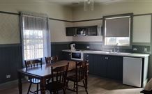 Wagga Wagga Country Cottages - - Great Ocean Road Tourism 6