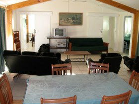 Gee-Dees Family Cabins - Great Ocean Road Tourism 3