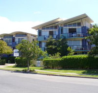 Twin Quays