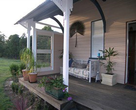Barney Creek Vineyard Cottages - Great Ocean Road Tourism 2