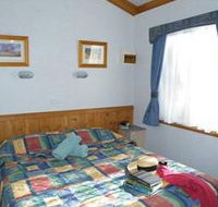 Lake Hamilton Motor Village and Caravan Park - Great Ocean Road Tourism