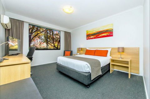 Alpha Canberra Hotel And Apartments - Great Ocean Road Tourism 3