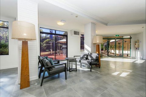 Alpha Canberra Hotel And Apartments - Great Ocean Road Tourism 9