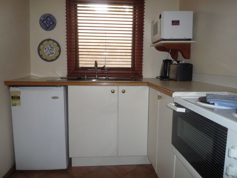 Apartments On-The-Park: The Studio - Great Ocean Road Tourism 10