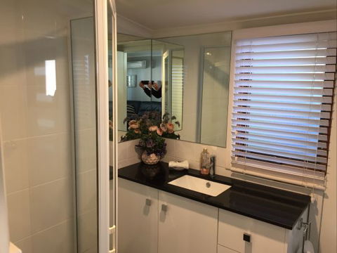Apartments On-The-Park: The Studio - Great Ocean Road Tourism 12