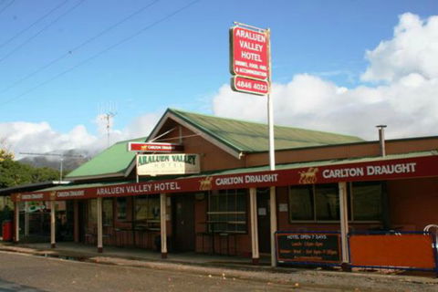 Araluen Hotel - Great Ocean Road Tourism 1