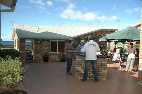 Captain's Quarters Bermagui - Great Ocean Road Tourism 1