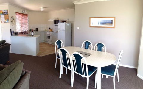 Captain's Quarters Bermagui - Great Ocean Road Tourism 9