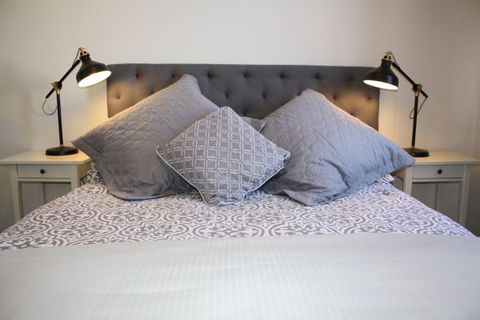 Criterion Hotel Crookwell - Great Ocean Road Tourism 1