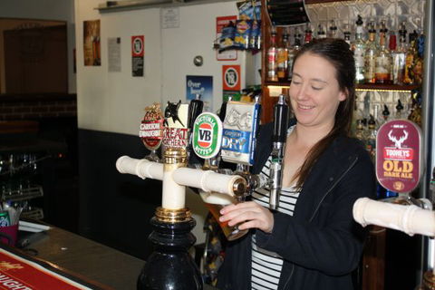 Criterion Hotel Crookwell - Great Ocean Road Tourism 3