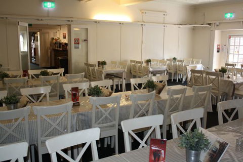 Criterion Hotel Crookwell - Great Ocean Road Tourism 5