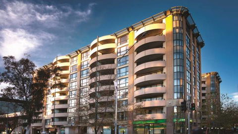 Medina Serviced Apartments Canberra James Court - Great Ocean Road Tourism 0