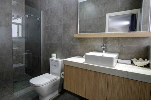 Lakes And Ocean Hotel - Great Ocean Road Tourism 9