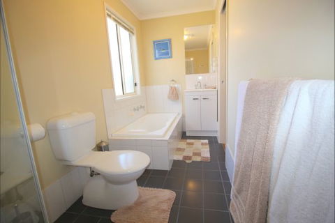 Christies Cottage For Holidays And Relocations. - Great Ocean Road Tourism 25