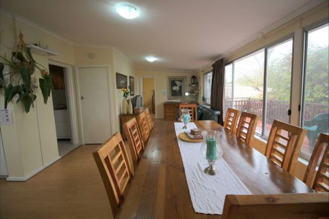 Christies Cottage For Holidays And Relocations. - Great Ocean Road Tourism 10