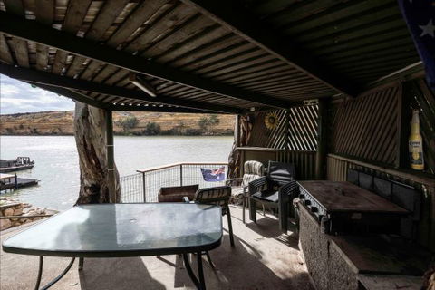 River Shack Rentals - Living The Dream - Great Ocean Road Tourism 38