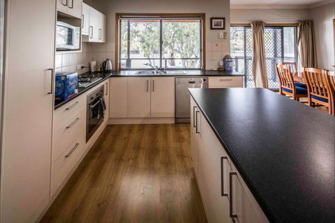 River Shack Rentals - Living The Dream - Great Ocean Road Tourism 42