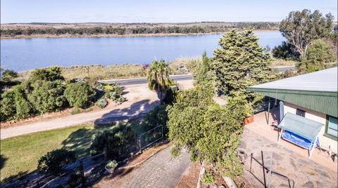 River Shack Rentals - Living The Dream - Great Ocean Road Tourism 63