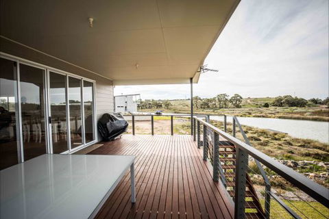 River Shack Rentals - Living The Dream - Great Ocean Road Tourism 117