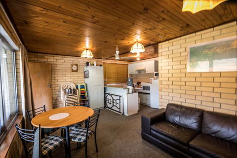 River Shack Rentals - Living The Dream - Great Ocean Road Tourism 76