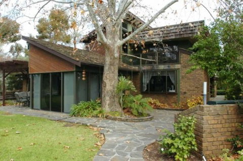 Trenberth House - Great Ocean Road Tourism 0