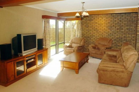 Trenberth House - Great Ocean Road Tourism 2