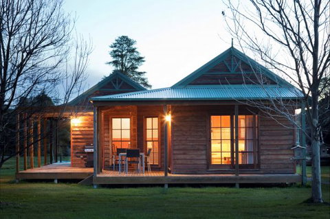 Beechworth Cottages - Great Ocean Road Tourism 0