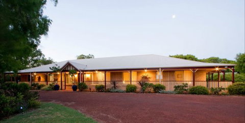 Toby Inlet Bed And Breakfast - Great Ocean Road Tourism 0