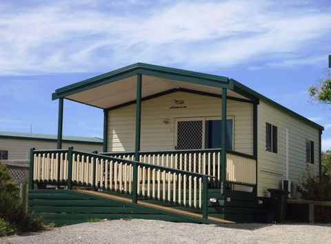 Elliston Waterloo Bay Tourist Park - Great Ocean Road Tourism 1