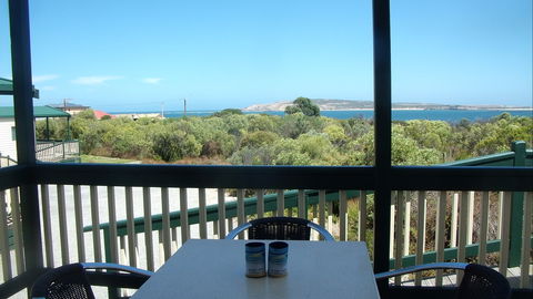 Elliston Waterloo Bay Tourist Park - Great Ocean Road Tourism 10